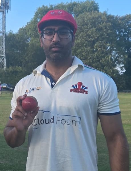 Mounam Ijaz, Rising Stars CC 4 for 16 runs