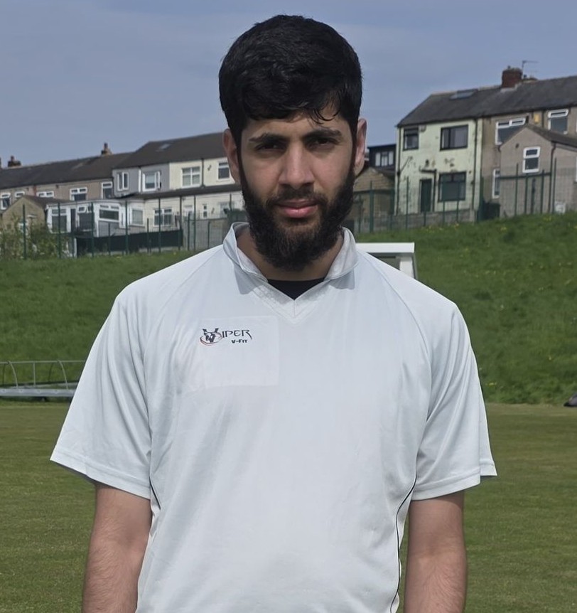 Muhammad Muneeb, Indus Bradford 4 for 34 runs