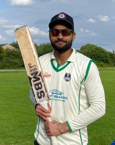 Damanpal Singh 48 runs for Diamond B