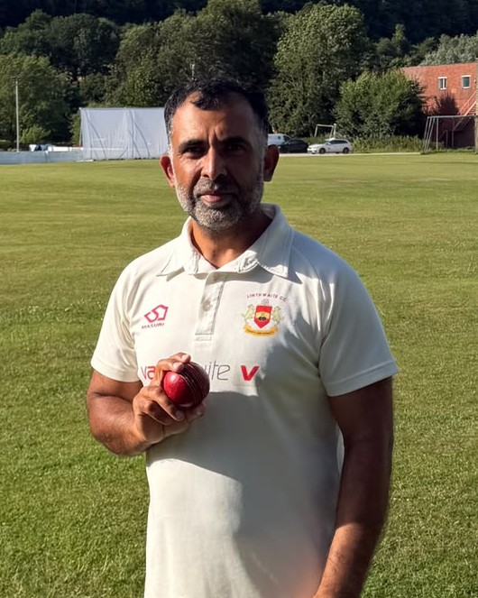 Saif Rehman 4 wickets in 5 overs