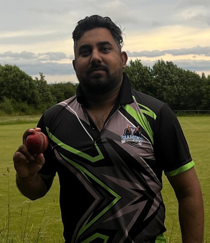 Darogha 3 wickets in 6 overs Diamond B
