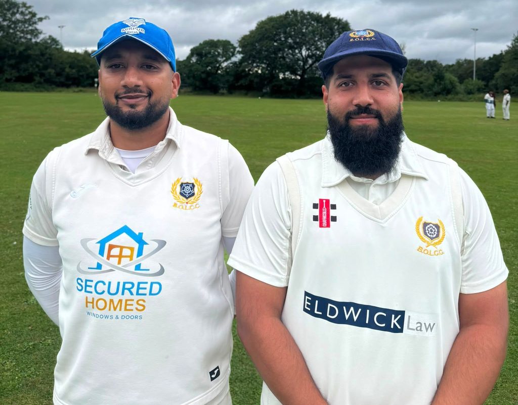 Shoaib Iqbal 7 overs 1 maiden 29 runs 4 wickets and Zeeshan Haider 9 overs 4 maidens 25 runs 3 wickets