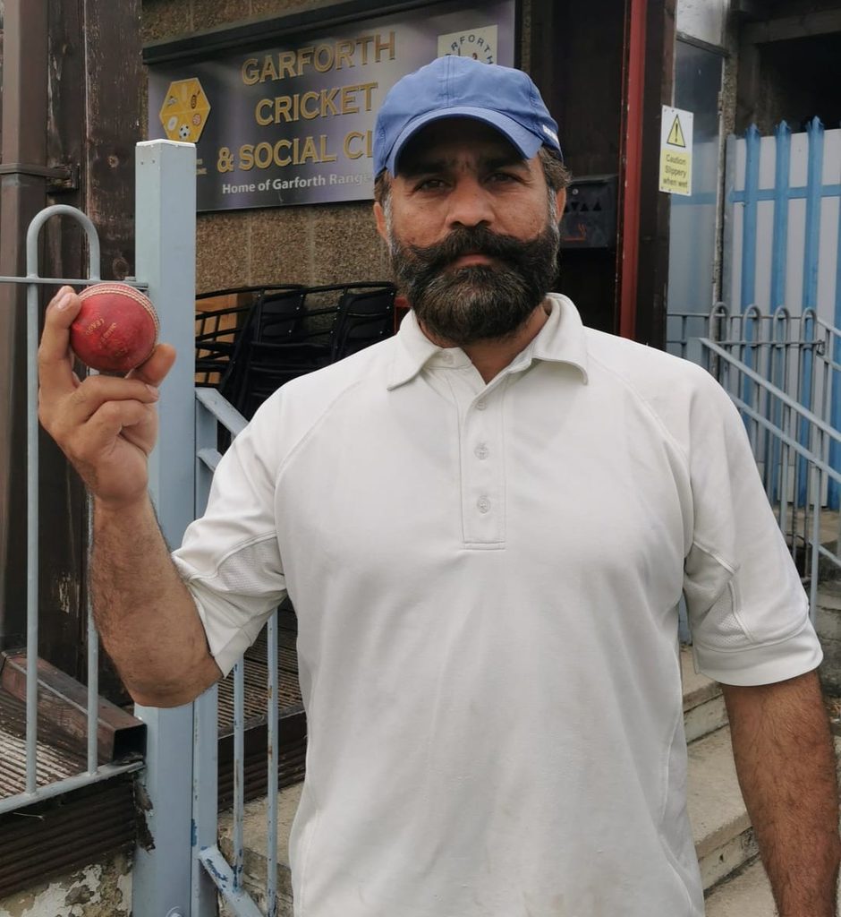 Azhar Ali, Bradford UNited 4 for 33 runs