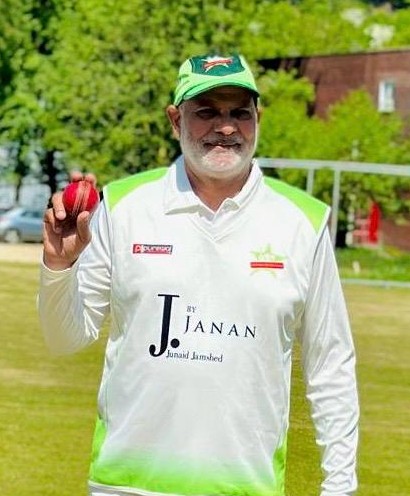 Bawa Ijaz Shah 8 3 21 4 wickets from Friends CC
