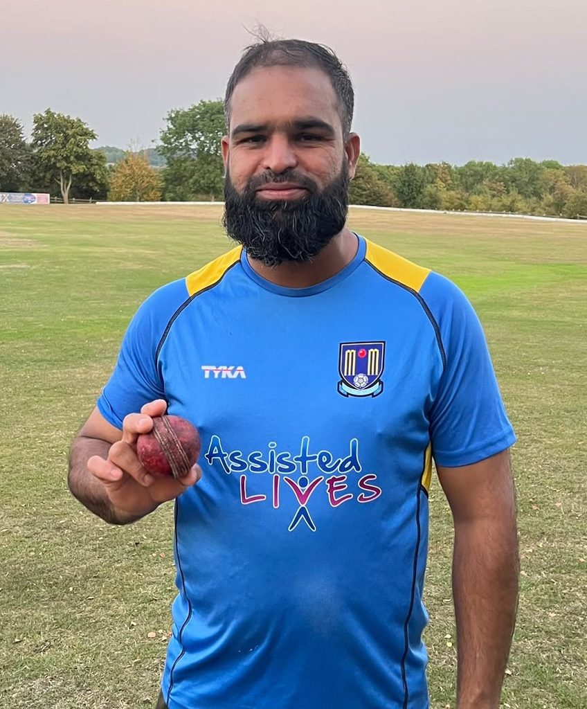 Inayat Meeran 44 runs